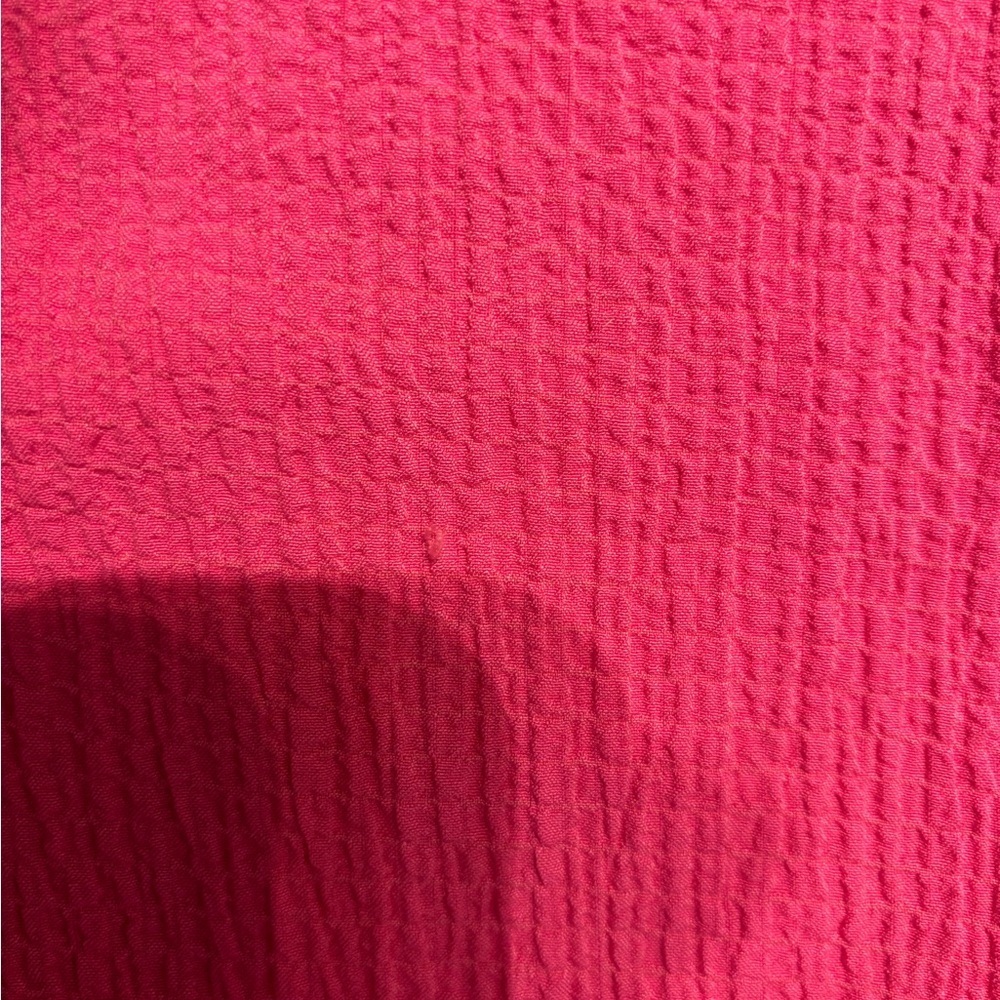 Reitmans Signature Pink Textured V-Neck Top - Picture 8 of 8